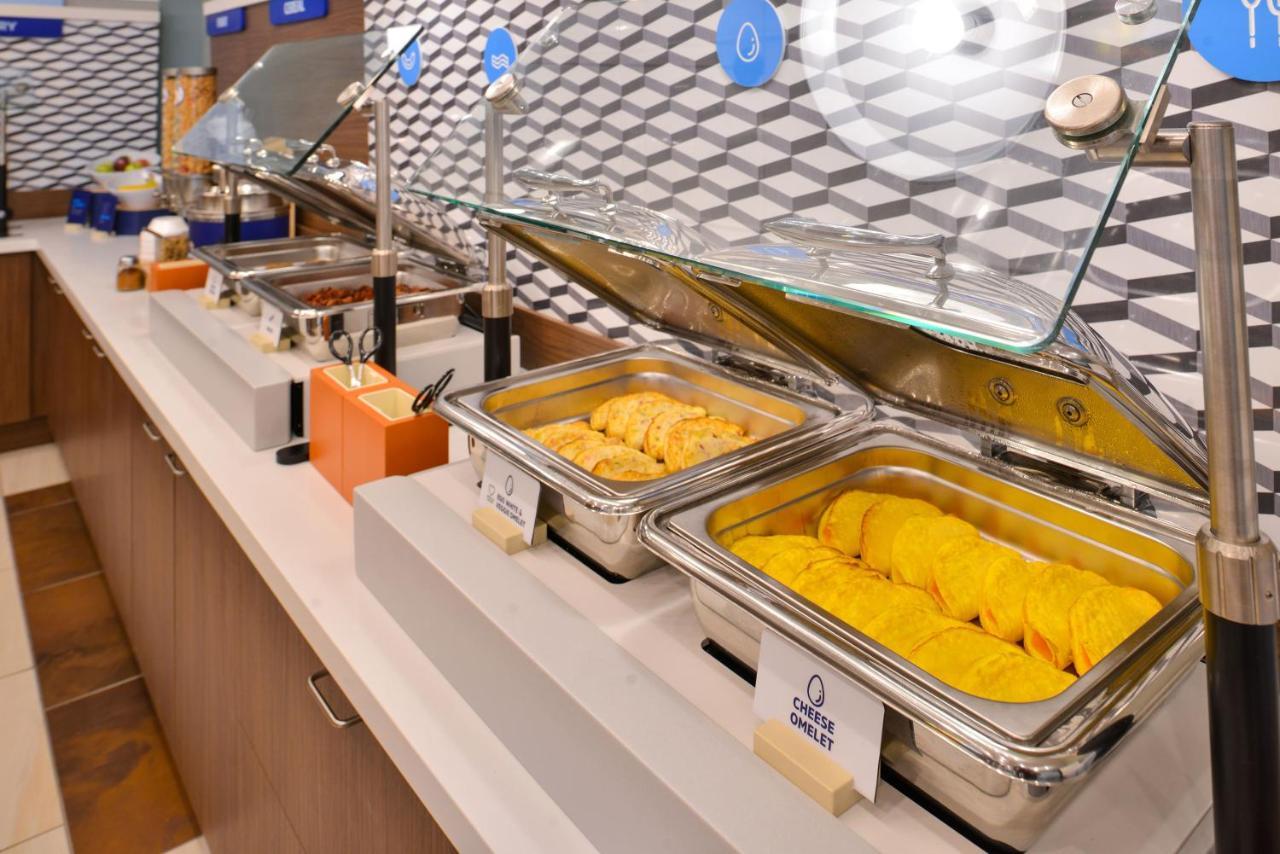 Holiday Inn Express & Suites Lincoln City By Ihg Exteriör bild