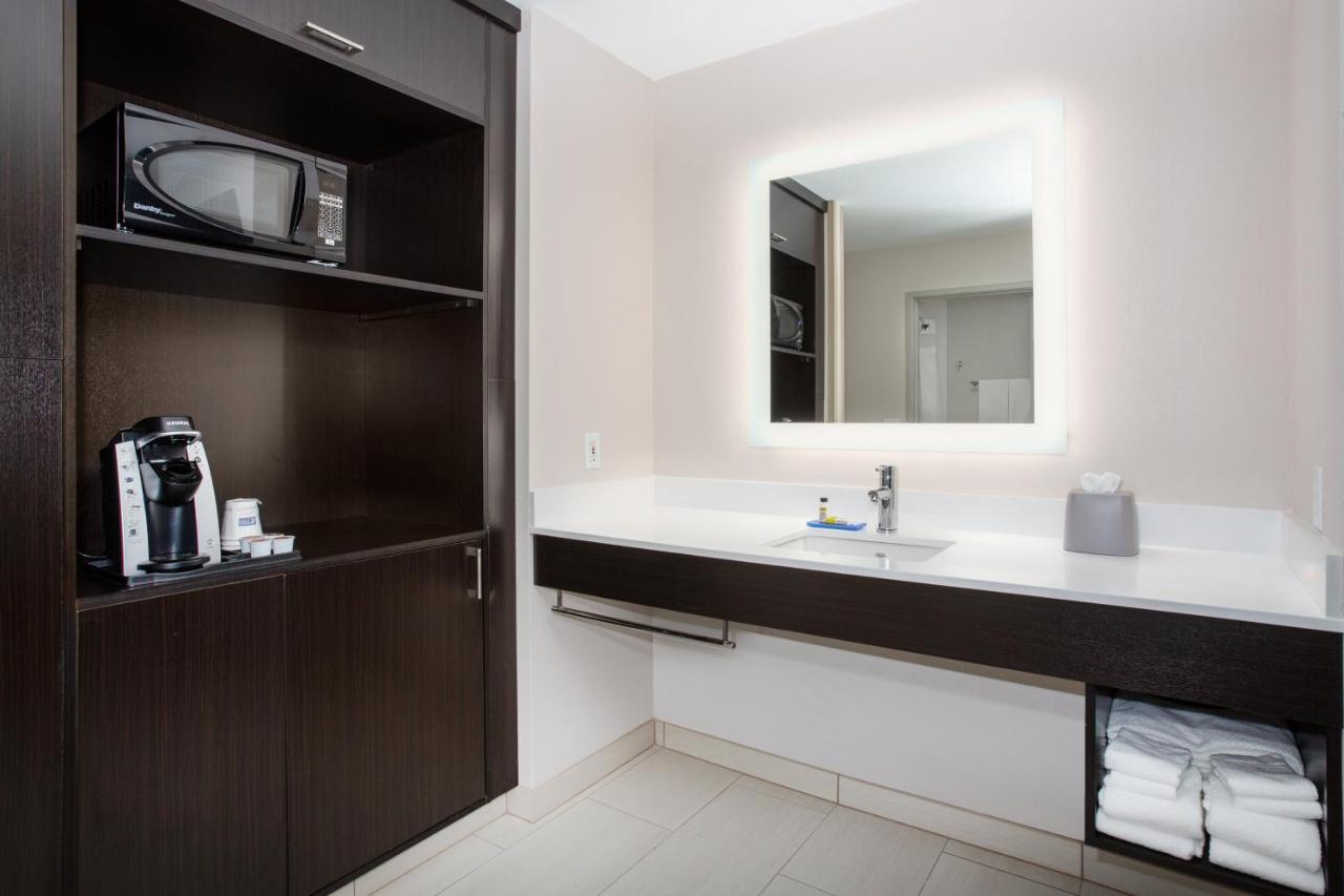 Holiday Inn Express & Suites Lincoln City By Ihg Exteriör bild